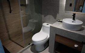 Hotel Block Suites