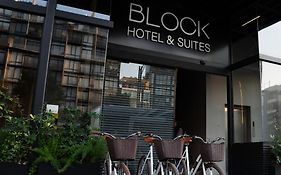 Hotel Block Suites